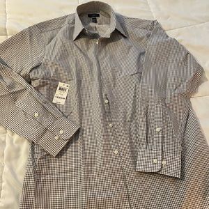 CLUB ROOM MEN’S BLACK AND WHITE PLAID PRINT LONG SLEEVE BUTTON FRONT DRESS SHIRT